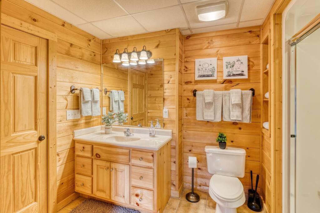 Mtn Cabin Sleeps 10 - 5 Mins To Fishing & Camping Ellijay Exterior photo